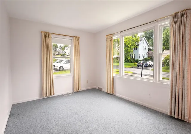 5th image of 399 Westchester Ave, Irondequoit, NY 14609 | MLS# R1692483