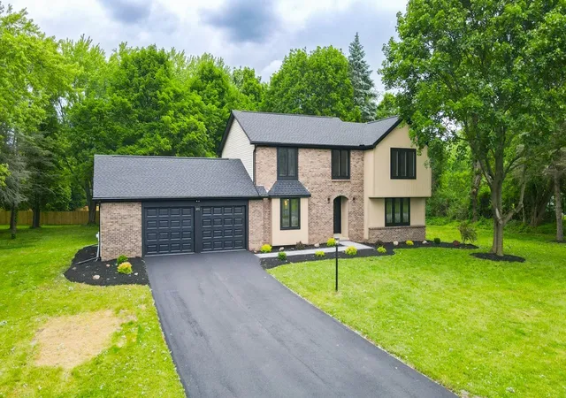 1st image of 395 Taylor Rd, Honeoye Falls, NY 14472 | MLS# R1693170