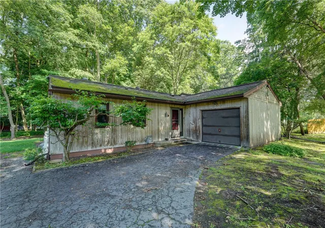 1st image of 71 Harvest Rd, Fairport, NY 14450 | MLS# R1691004