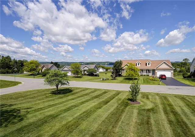 Homes for sale in Canandaigua Town, NY | 4538 Lake Ridge Dr, Canandaigua Town, NY 14424 | MLS# R1692419