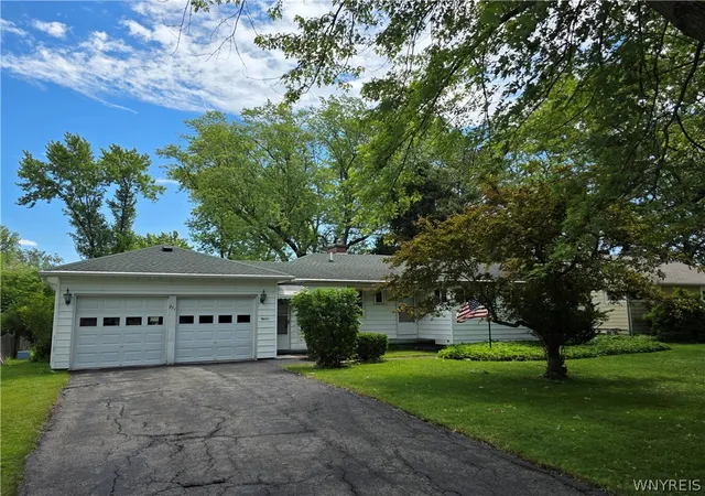 Photo 1 of Sale Pending at 271 Getzville Rd, Buffalo, NY 14226 | MLS# B1691222 | Listing updated on 2026-07-16