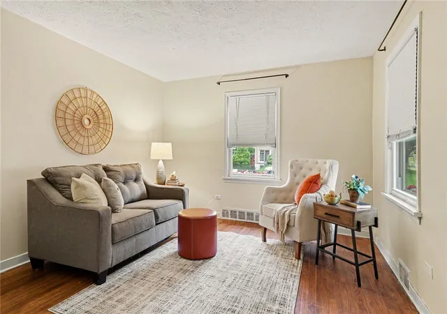 Photo 3 of Sale Pending at 192 Bonesteel St, Rochester, NY 14616 | MLS# R1693369 | Listing updated on 2026-07-07
