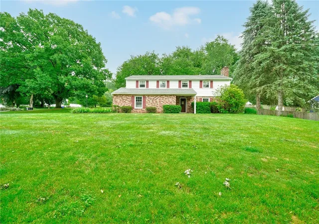 Homes for sale in Perinton, NY | 16 Red Barn Cir Cir, Perinton, NY 14534 | MLS# R1693394
