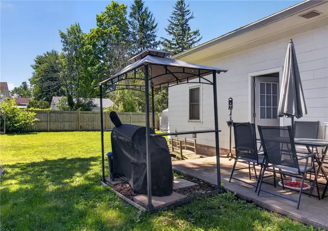 Homes for sale in Murray, NY | 72 W Albion St, Murray, NY 14470 | MLS# R1692699