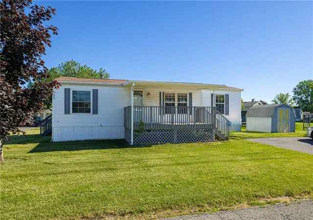 2nd image of 132 Locust Dr, Hamlin, NY 14464 | MLS# R1690495