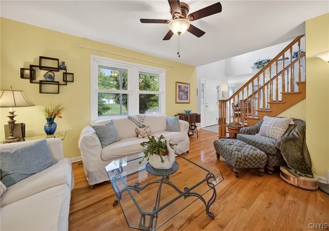 Homes for sale in Camillus, NY | 1014 Wheatfield, Camillus, NY 13031 | MLS# S1691698