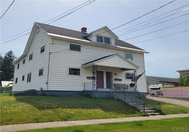 Homes for sale in Manheim, NY | 6-8 N Helmer Ave, Manheim, NY 13329 | MLS# S1693262