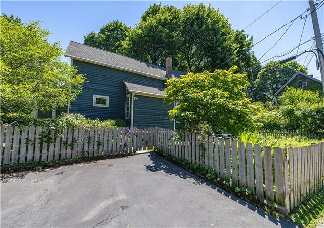 Homes for sale in Rochester, NY | 32 Eagle St, Rochester, NY 14608 | MLS# R1692289