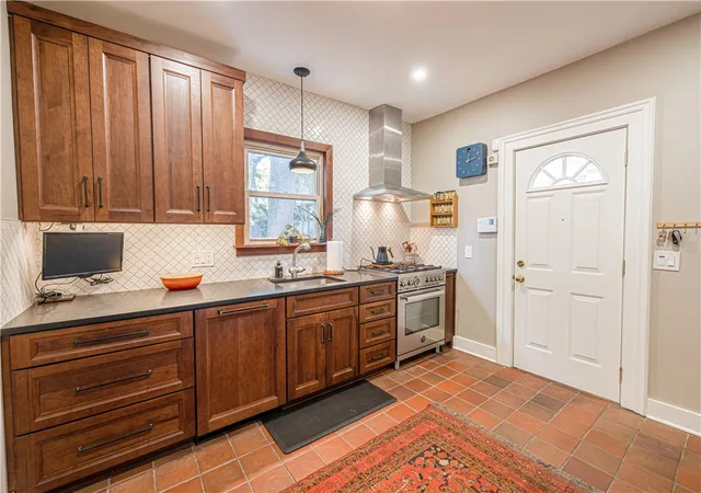Homes for sale in Rochester, NY | 32 Eagle St, Rochester, NY 14608 | MLS# R1692289
