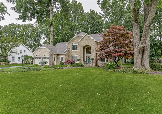 Homes for sale in Penfield, NY | 14 Mount View Crescent, Penfield, NY 14580 | MLS# R1693185