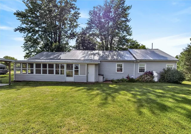Homes for sale in Palmyra, NY | 2872 Route 21, Palmyra, NY 14522 | MLS# R1692864