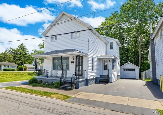 Homes for sale in Herkimer, NY | 360 Eureka Ave, Herkimer, NY 13350 | MLS# S1692959