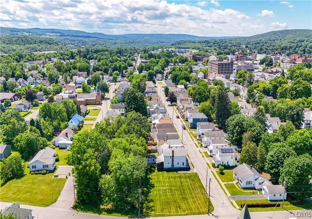 Homes for sale in Herkimer, NY | 360 Eureka Ave, Herkimer, NY 13350 | MLS# S1692959