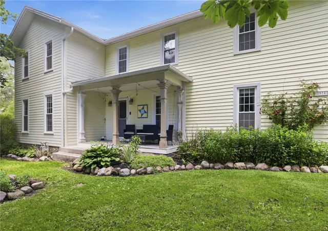 Homes for sale in Bloomfield, NY | 8978 State Route 5 And 20, Bloomfield, NY 14469 | MLS# R1692701