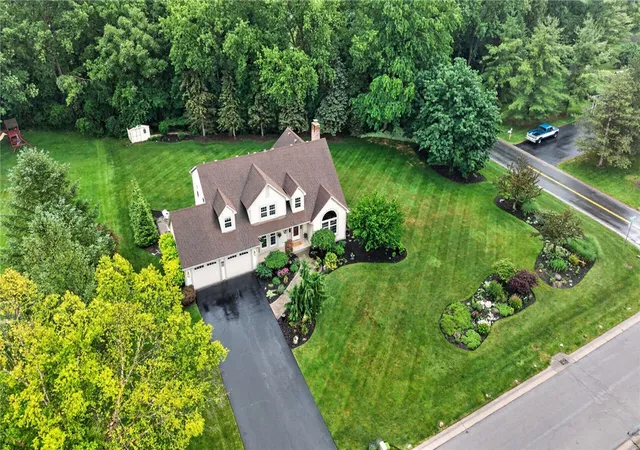 Homes for sale in Perinton, NY | 74 Falling Brook Rd, Perinton, NY 14450 | MLS# R1693163