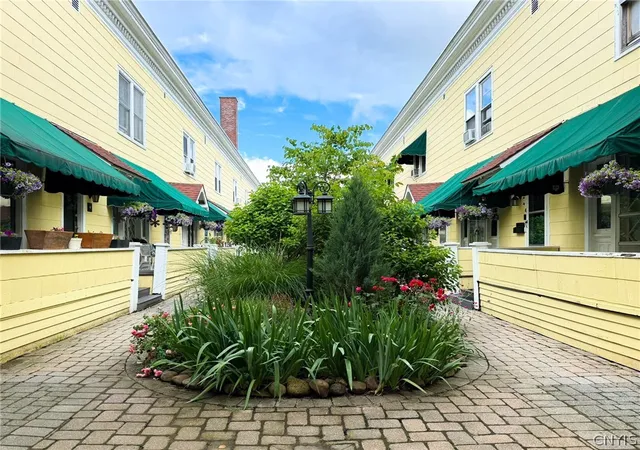 40th image of 7 Genesee Ct, Utica, NY 13502 | MLS# S1693461