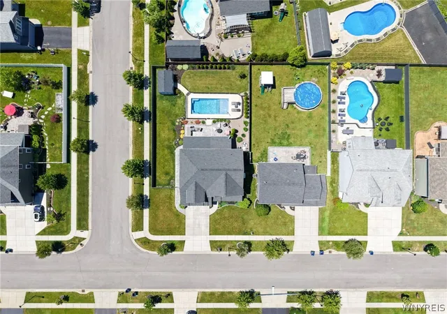 5th image of 132 Boxelder Ln, Buffalo, NY 14228 | MLS# B1692963