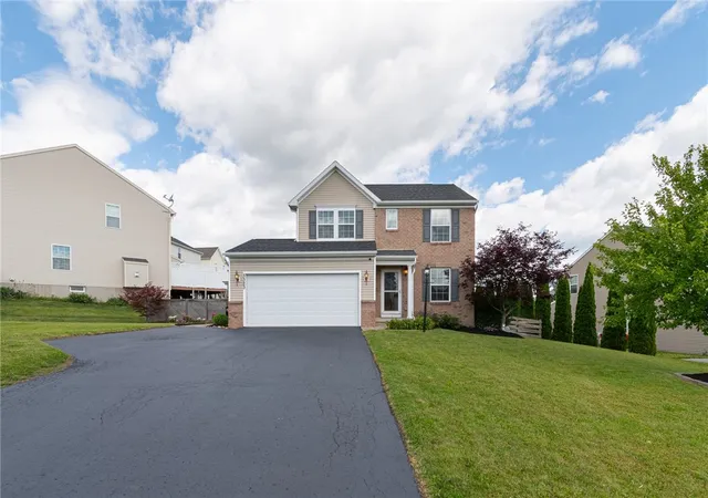 Homes for sale in Canandaigua Town, NY | 3323 Dandelion Trl, Canandaigua Town, NY 14424 | MLS# R1689956