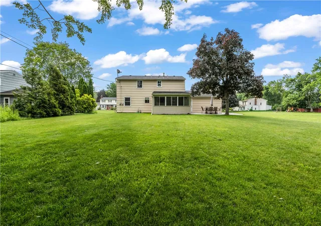 Homes for sale in Penfield, NY | 80 Maple Hill Farm Rd, Penfield, NY 14526 | MLS# R1692038