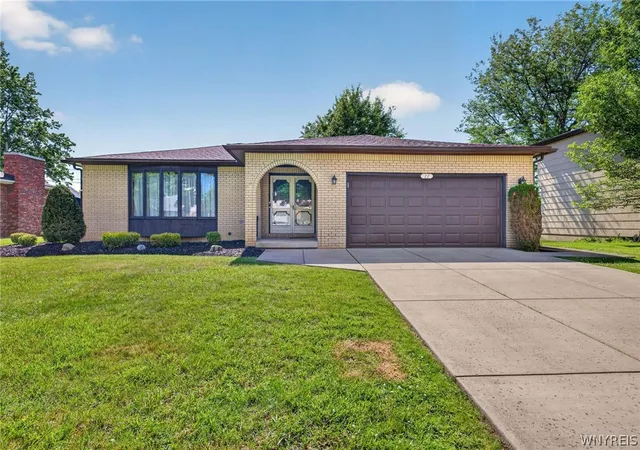 Homes for sale in West Seneca, NY | 72 Carmelite Dr, West Seneca, NY 14224 | MLS# B1693330
