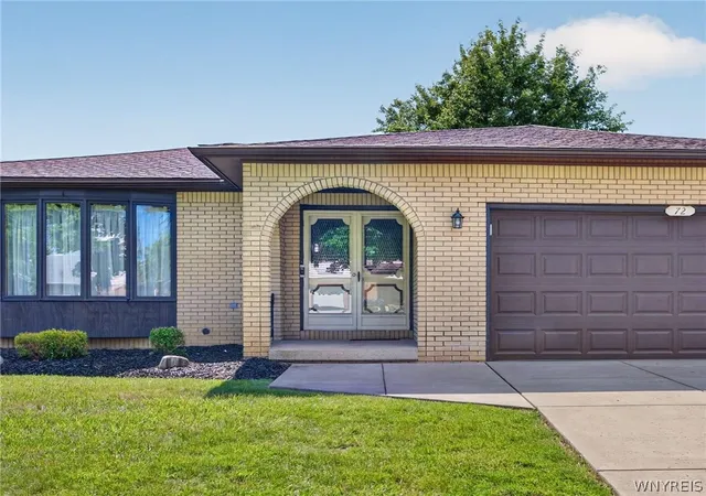Homes for sale in West Seneca, NY | 72 Carmelite Dr, West Seneca, NY 14224 | MLS# B1693330