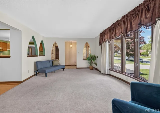 Homes for sale in West Seneca, NY | 72 Carmelite Dr, West Seneca, NY 14224 | MLS# B1693330