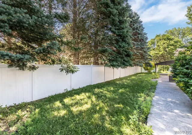 48th image of 15 Brookshire Ct, East Amherst, NY 14051 | MLS# B1693474