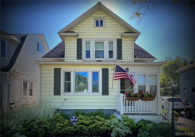 1st image of 52 Lakeview Pkwy, Lockport, NY 14094 | MLS# B1691451