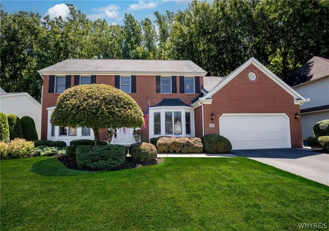 Homes for sale in East Amherst, NY | 59 Lillyridge Dr, East Amherst, NY 14051 | MLS# B1692800