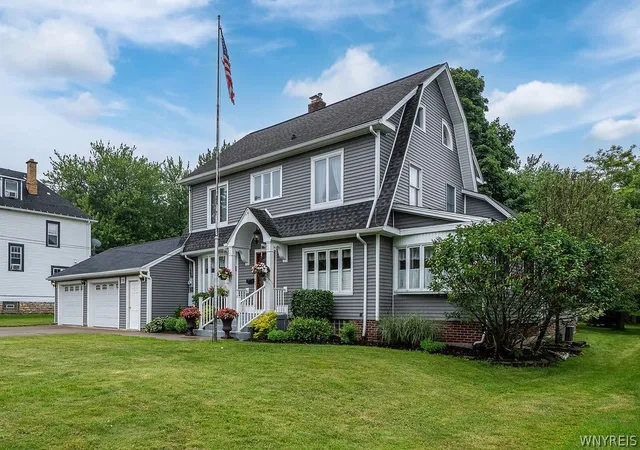 1st image of 110 N Cayuga Rd, Buffalo, NY 14221 | MLS# B1693148