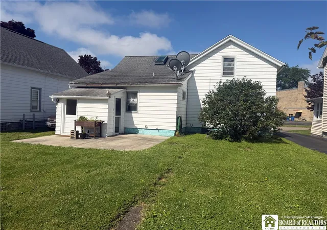 Photo 2 of Sale Pending at 124 S Jerboa St, Dunkirk, NY 14048 | MLS# R1693265 | Listing updated on 2026-08-03