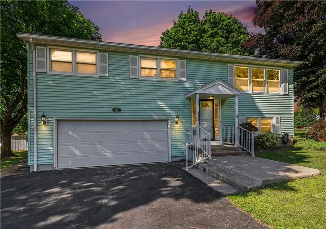 1st image of 134 Lake Rd, Avon, NY 14414 | MLS# R1692270