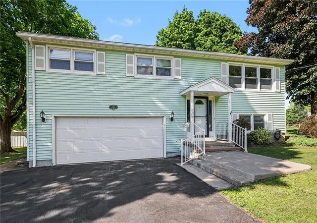 2nd image of 134 Lake Rd, Avon, NY 14414 | MLS# R1692270