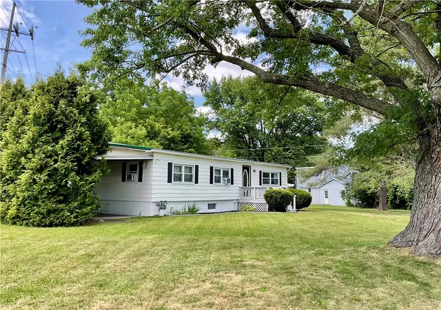 Homes for sale in Horseheads, NY | 1879 Grand Central Ave, Horseheads, NY 14845 | MLS# R1690563