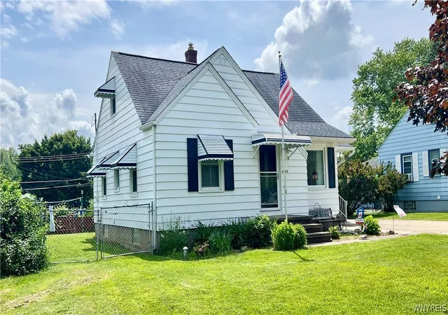 Homes for sale in Hamburg, NY | 4649 Wilson Dr, Hamburg, NY 14075 | MLS# B1692145