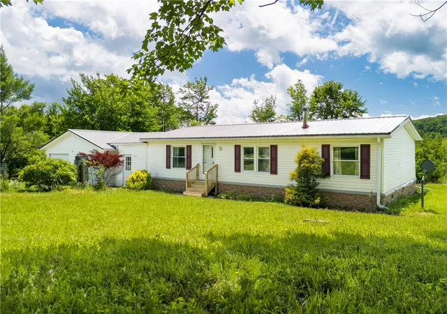 Homes for sale in Orange, NY | 1970 Hornby Rd, Orange, NY 14812 | MLS# R1692702