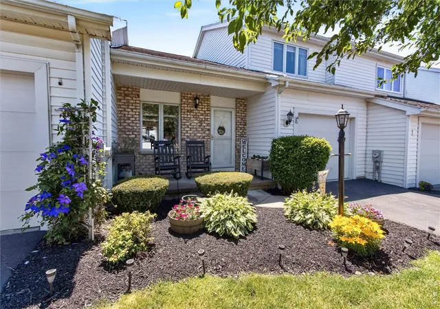 Homes for sale in Perinton, NY | 23 Dearfield Ct, Perinton, NY 14450 | MLS# R1693469