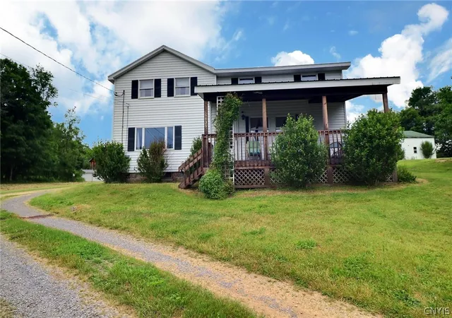 Homes for sale in Westmoreland, NY | 6635 Cooper St, Westmoreland, NY 13490 | MLS# S1693449