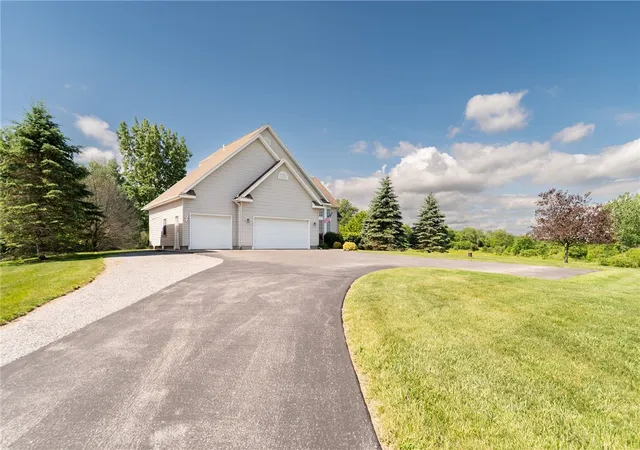 Homes for sale in Batavia, NY | 3420 Rose Rd, Batavia, NY 14020 | MLS# R1692781