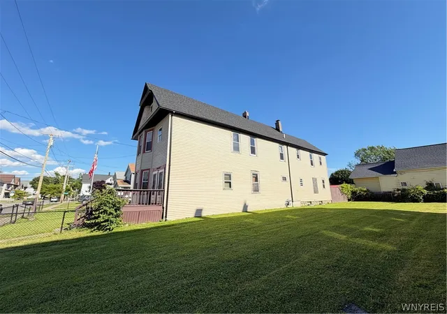 Listing Photo 3 - Condo for sale in building located at 155 Oconnell Ave, Buffalo, NY 14204