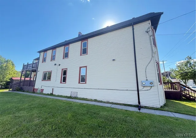 Listing Photo 4 - Condo for sale in building located at 155 Oconnell Ave, Buffalo, NY 14204