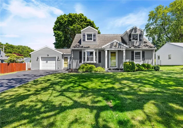 Homes for sale in Greece, NY | 390 Dellwood Rd, Greece, NY 14616 | MLS# R1692635