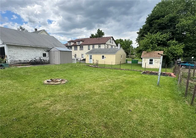 Homes for sale in Geneva City, NY | 50 Avenue E St, Geneva City, NY 14456 | MLS# R1693618