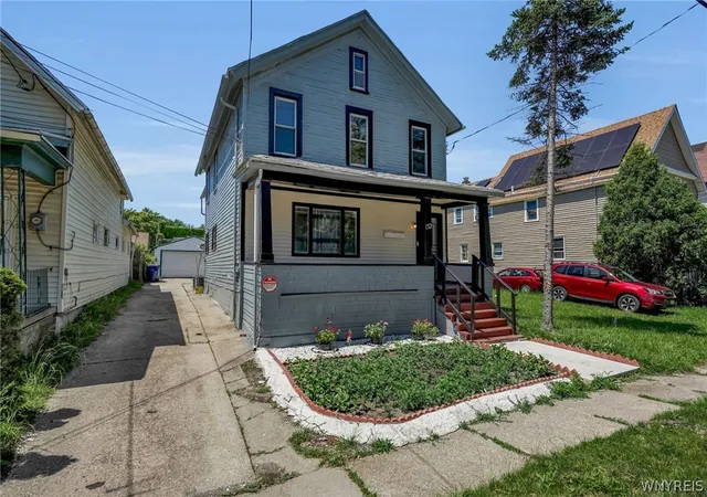 Photo 2 of Sale Pending at 152 Lewis St, Buffalo, NY 14206 | MLS# B1692572 | Listing updated on 2026-07-24