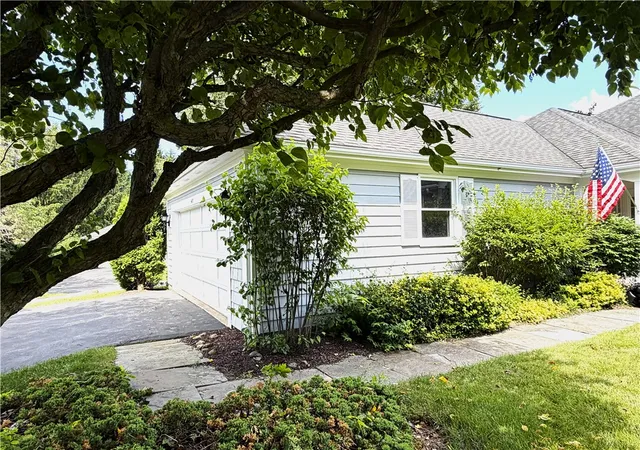 3rd image of 47 Greenwood Park, Pittsford, NY 14534 | MLS# R1691305