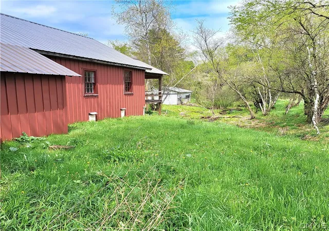 Homes for sale in Amboy, NY | 226 Nichols Rd, Amboy, NY 13493 | MLS# S1688128