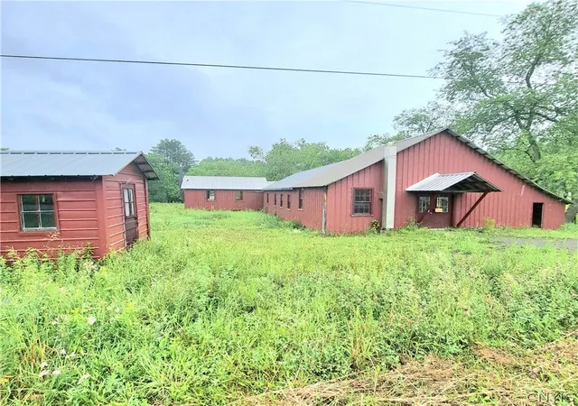 Homes for sale in Amboy, NY | 226 Nichols Rd, Amboy, NY 13493 | MLS# S1688128