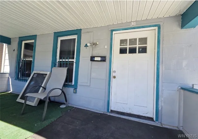Homes for sale in Buffalo, NY | 38 Johnson St, Buffalo, NY 14212 | MLS# B1693651