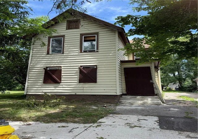 Photo 1 of Sale Pending at 858 North St, Rochester, NY 14605 | MLS# R1693675 | Listing updated on 2026-07-31