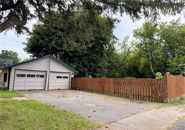 Homes for sale in Watertown City, NY | 139 Monroe Ave, Watertown City, NY 13601 | MLS# S1691164